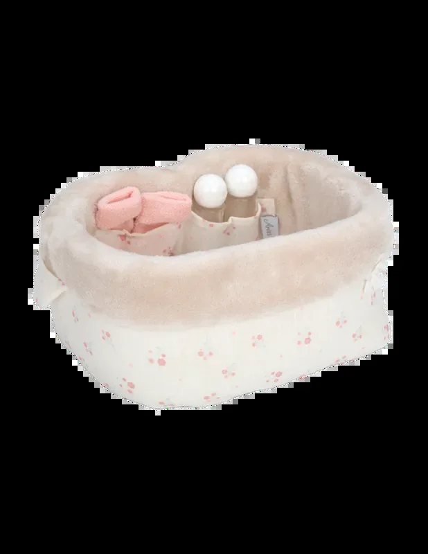 Accesorio Muñecas – Canastilla Elegance Beige con accesorios 10×1 – Arias 6334