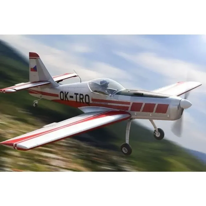 Maqueta Zlin Z-50M